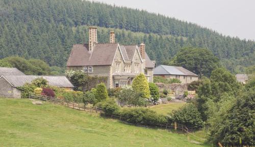 Six-Bedroom House