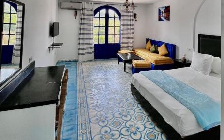 Deluxe Room (2 Adults + 1 Child)