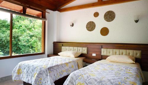 Standard Twin Room with Garden View