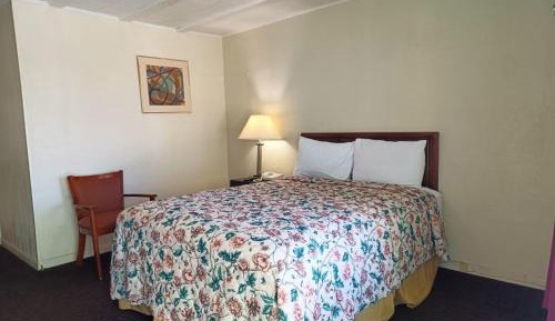 Queen Bed Non-Smoking