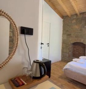 Suite with Mountain View