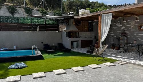 One-Bedroom House