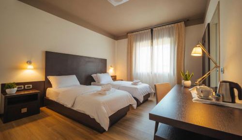 Large Twin Room