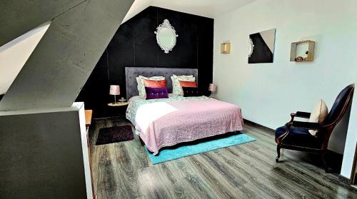 Double Room with Shared Bathroom