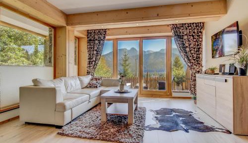 Apartment with Fireplace
