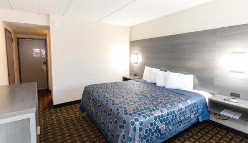 Standard King Room