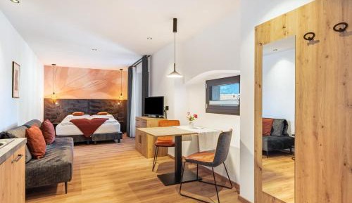 Superior One-Bedroom Apartment