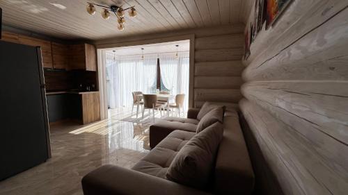 Two-Bedroom Apartment with Mountain View