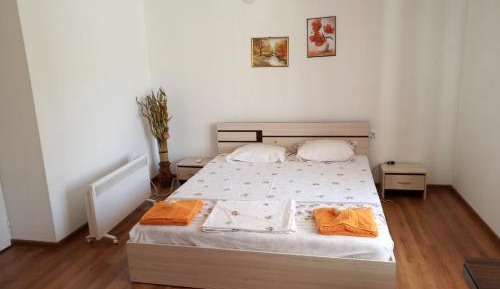 Deluxe Double Room with Extra Bed