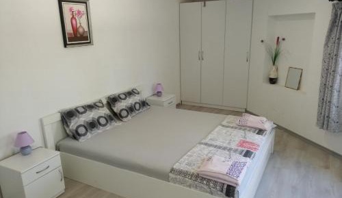 Deluxe Double Room with Extra Bed