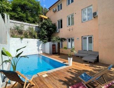 Standard Villa