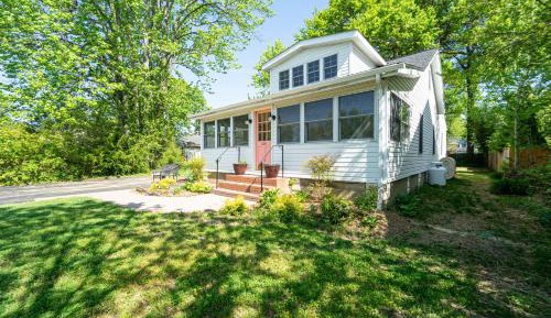 Three-Bedroom Townhouse