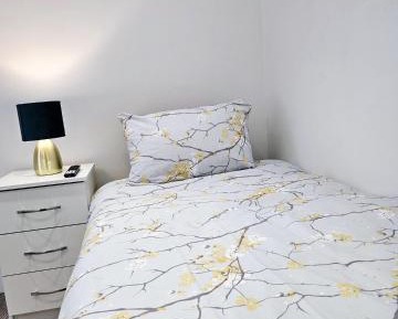 Single Room with Private Bathroom