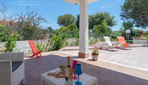 Villa with Garden View