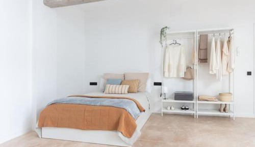 King Studio with Sofa Bed