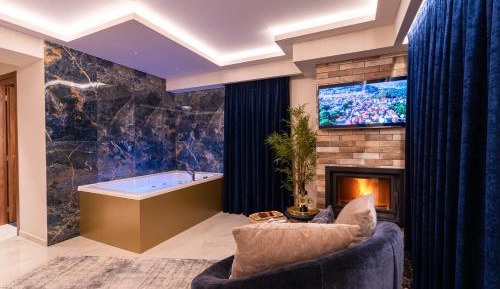 King Suite with Spa Bath