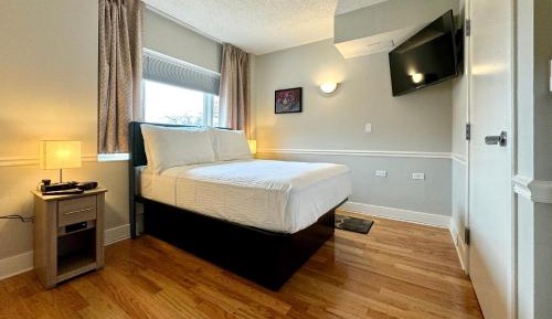 One Bedroom Suite (Accessible)