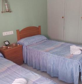 Standard Double Room with Shared Bathroom