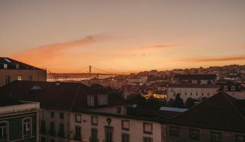 Deluxe Double or Twin Room with City View