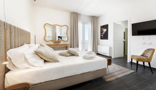 King Room with Balcony