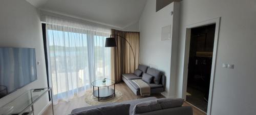 Suite with Lake View