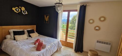 Double Room with Mountain View