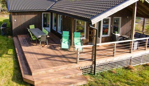 Three-Bedroom Holiday Home 