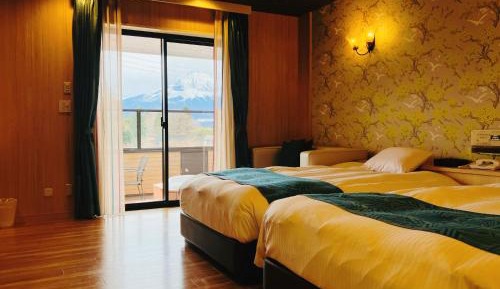 Deluxe Twin Room with Open-Air Bath - Non-Smoking