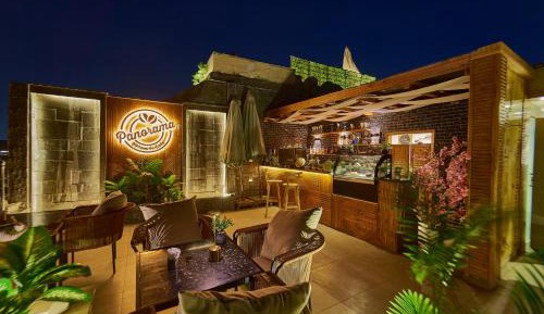 Deluxe Double or Twin Room with Pyramids View