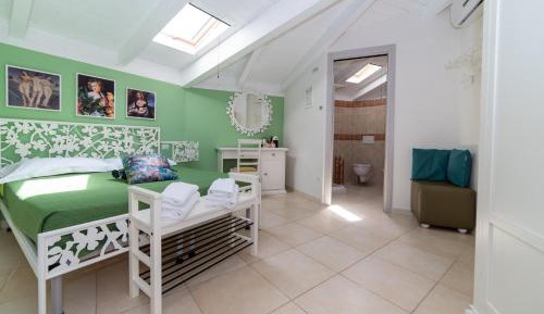 Triple Room with Private Bathroom