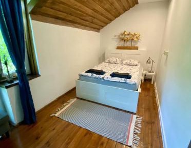 Standard Double Room with Shared Bathroom