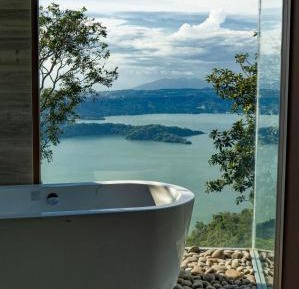 Deluxe Double Room with Bath