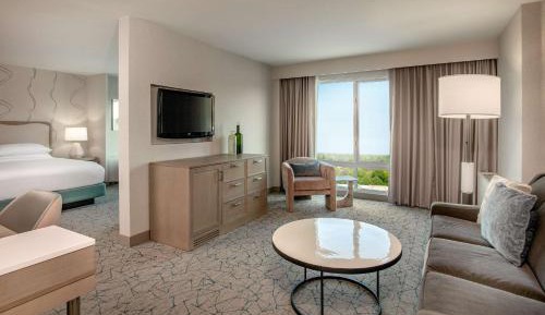 Junior King Suite with Seating Area