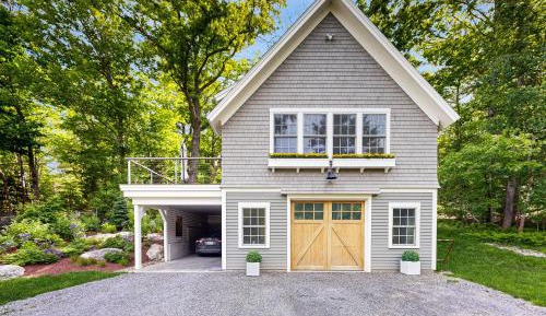 One Bedroom Apartment