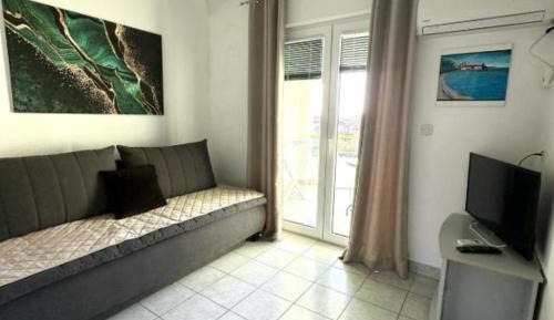 One Bedroom Apartment