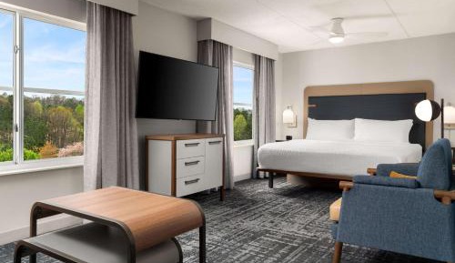 King Studio Suite - Non-Smoking