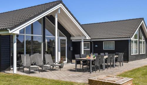 Five-Bedroom Holiday Home
