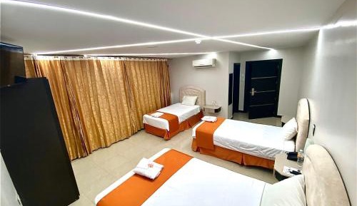 Triple Room