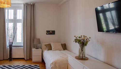 Three-Bedroom Standard Apartment