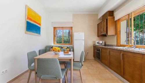 One-Bedroom Apartment (2 Adults)