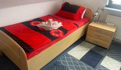 Single Room with Shared Bathroom