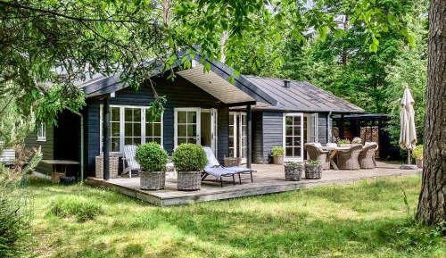 Three-Bedroom Holiday Home 