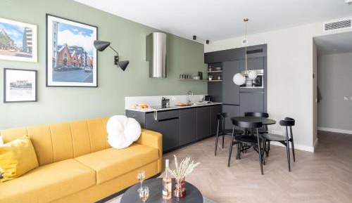 1 Bedroom Apartment