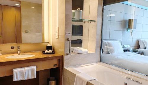 High Floor Standard Twin Room