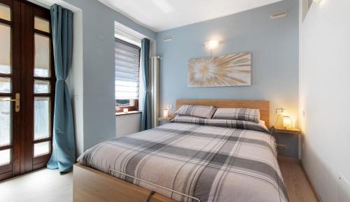 Superior One-Bedroom Apartment