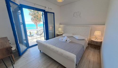 One-Bedroom Apartment - Sea Side