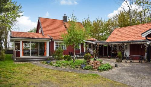 Two-Bedroom Holiday Home