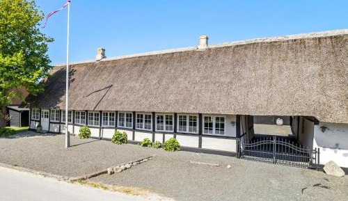 Four-Bedroom Vacation Home