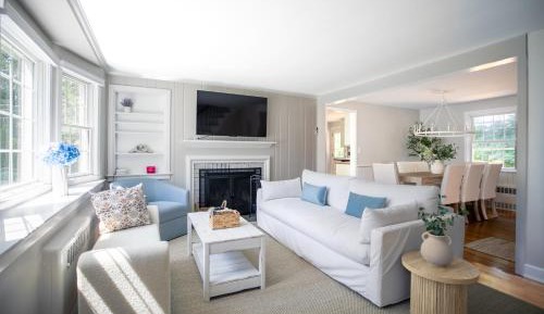 Four-Bedroom Holiday Home