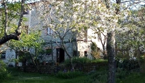Standard Double Room with Shared Bathroom